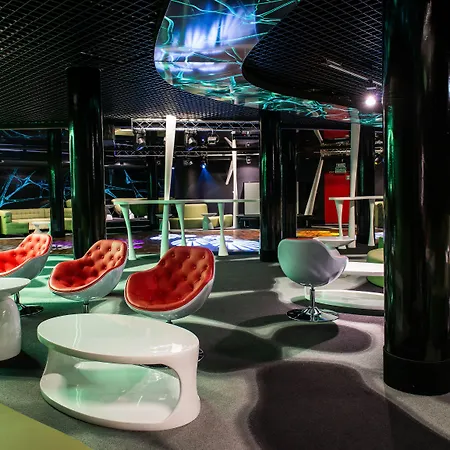 Готель Aquarius 5*