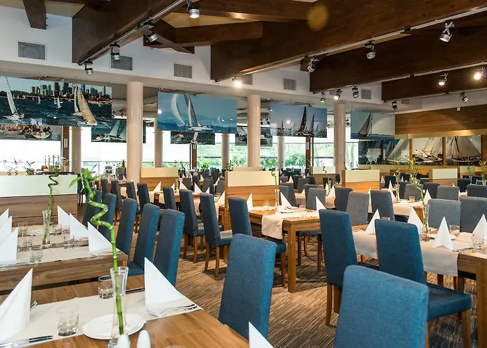 Готель Aquarius Колобжег